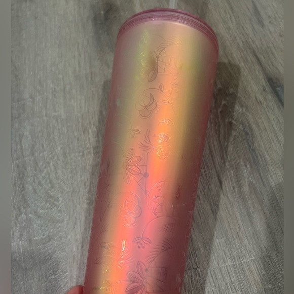 Starbucks 2022 Plastic Cold Woodland Lace Soft Touch 24oz Holiday Tumbler Venti - Picture 4 of 6